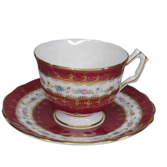Aynsley Bone China Tea Cups & saucers (6 Available) - Picture 7 of 7